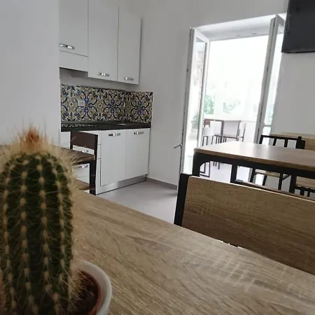 게스트하우스 Foresteria Del Genio - Luxury & Urban 팔레르모